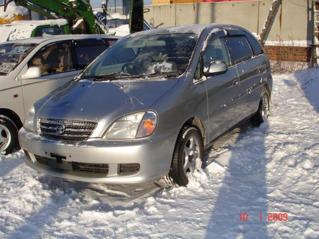 1999 Toyota Nadia