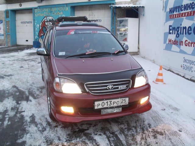 1999 Toyota Nadia