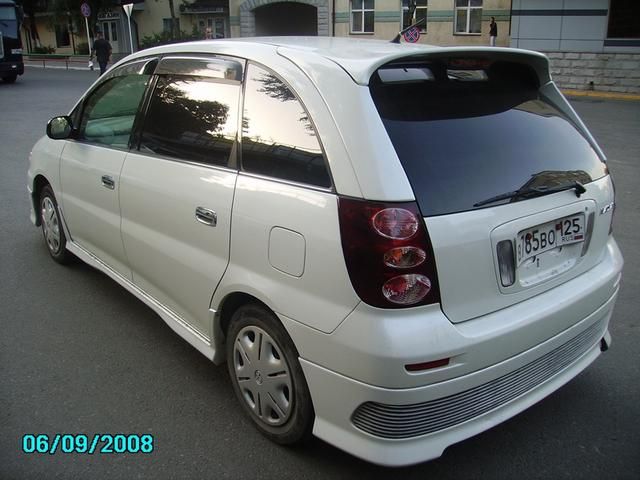 1999 Toyota Nadia