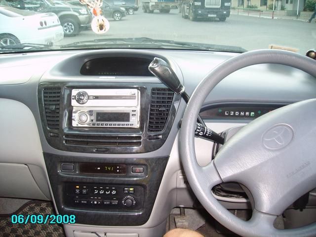 1999 Toyota Nadia