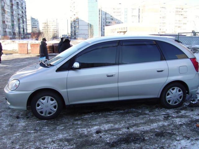 1999 Toyota Nadia