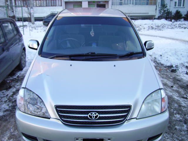 1999 Toyota Nadia