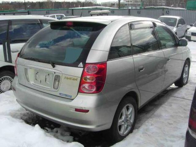 1999 Toyota Nadia