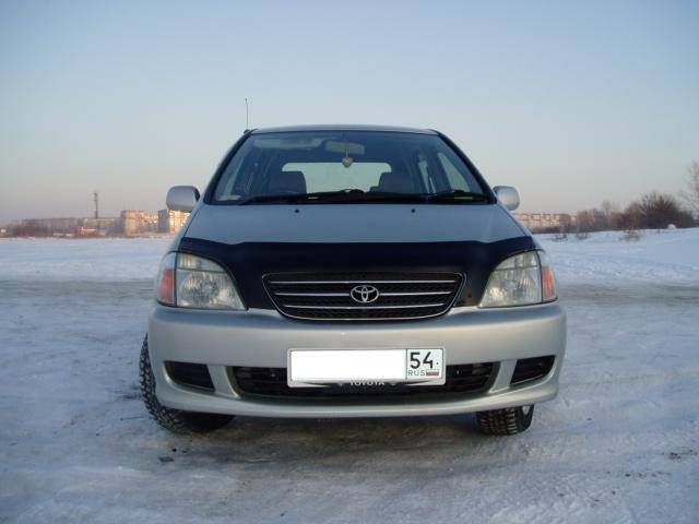 1999 Toyota Nadia