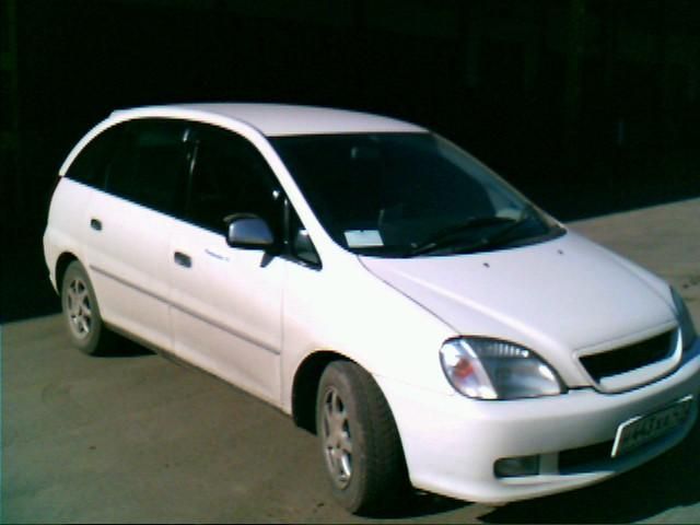 1999 Toyota Nadia