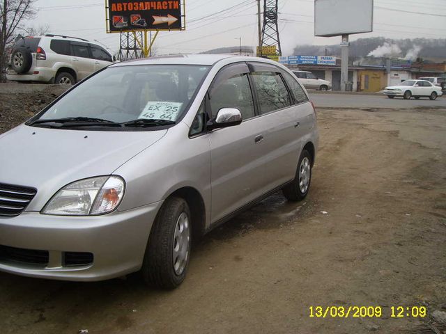 1999 Toyota Nadia
