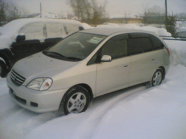 1999 Toyota Nadia