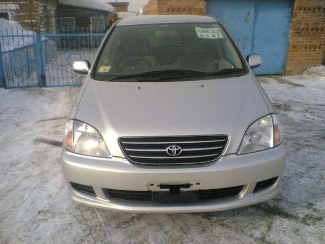 1999 Toyota Nadia