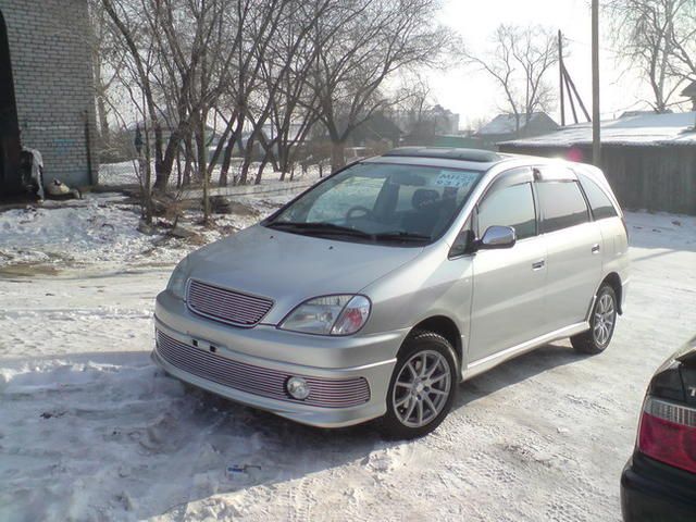 1999 Toyota Nadia
