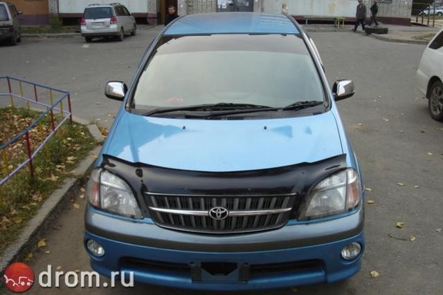 1999 Toyota Nadia