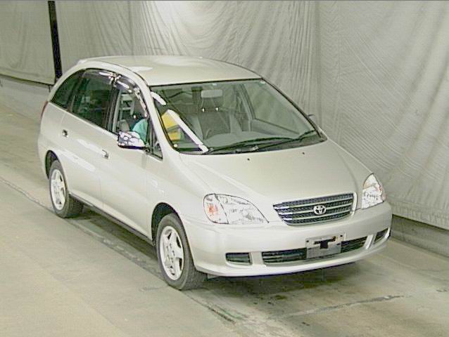 1999 Toyota Nadia Pictures