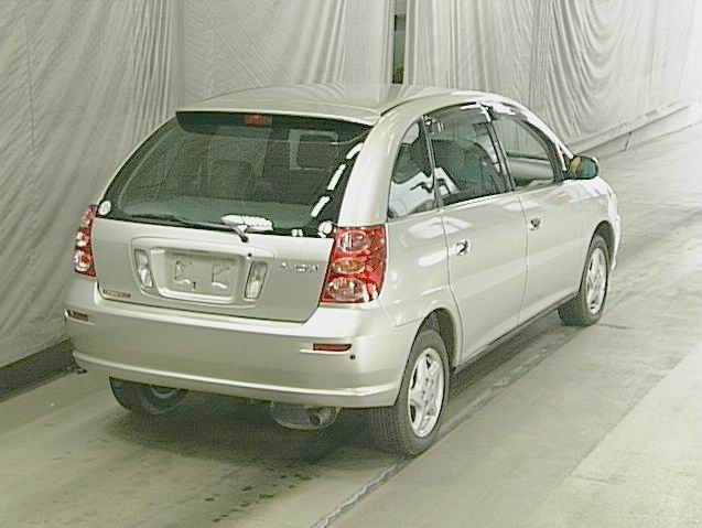 1999 Toyota Nadia Photos