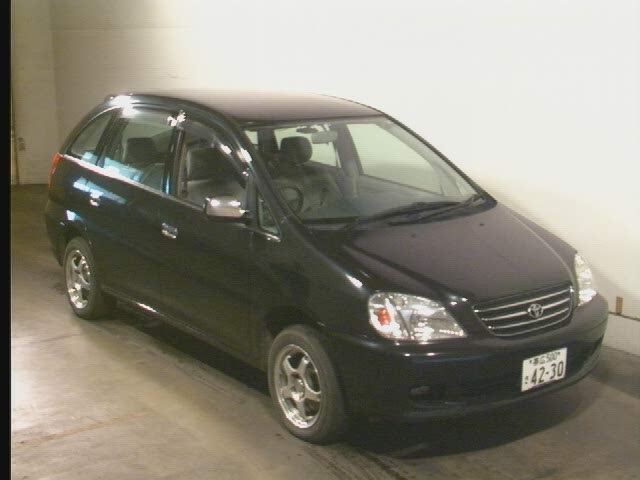 1999 Toyota Nadia Photos