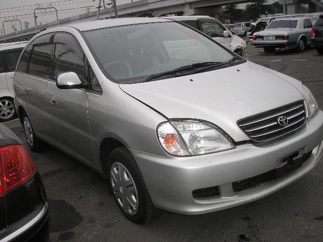 1999 Toyota Nadia Pictures
