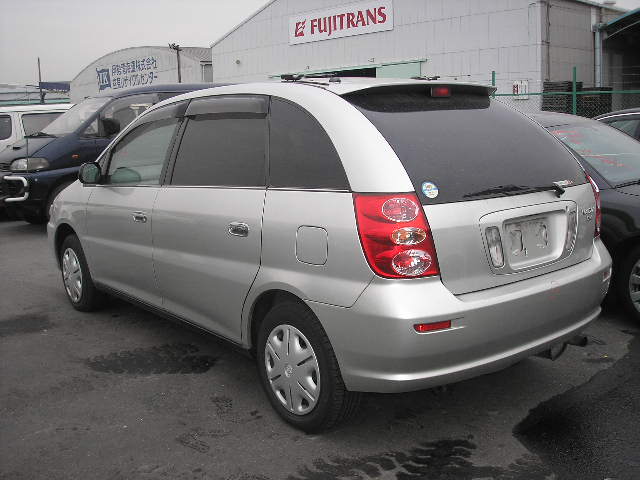 1999 Toyota Nadia Photos