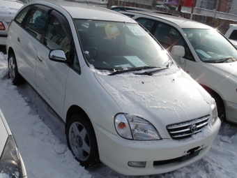 1999 Toyota Nadia