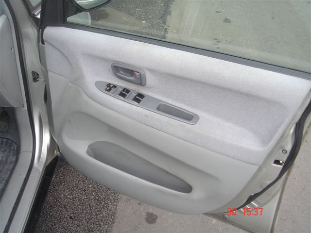 1999 Toyota Nadia Pictures