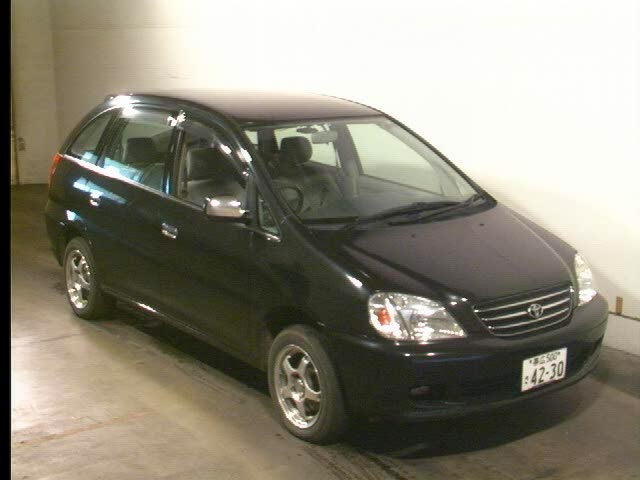 1999 Toyota Nadia Pics