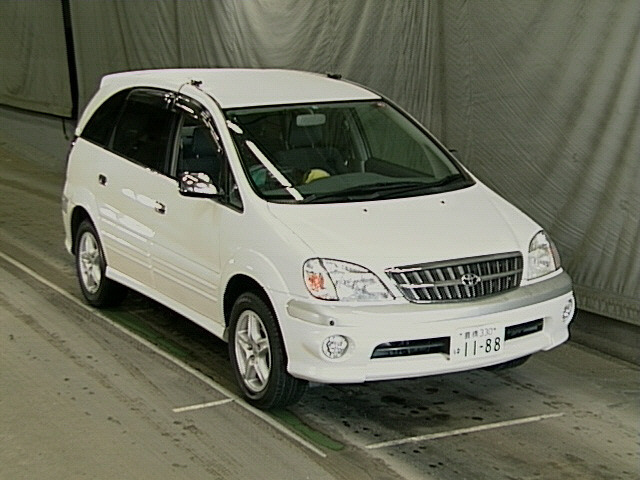 1999 Toyota Nadia Pics