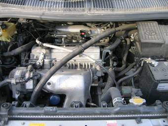 1999 Toyota Nadia Photos
