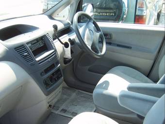 1999 Toyota Nadia Pictures