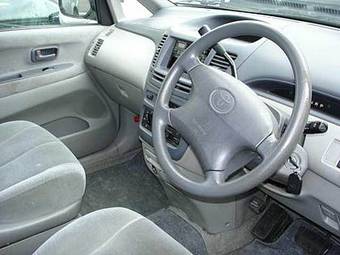 1999 Toyota Nadia Photos