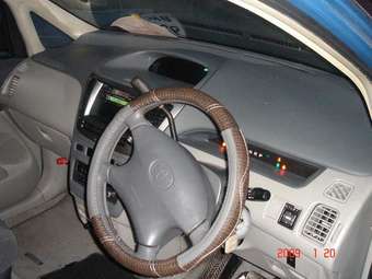 1999 Toyota Nadia Photos