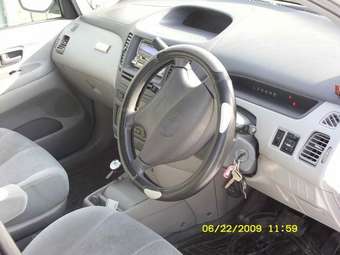 1999 Toyota Nadia Images