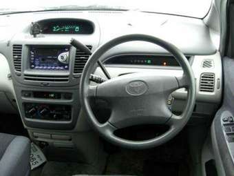 1999 Toyota Nadia Images