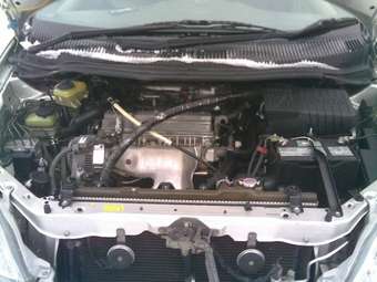 1999 Toyota Nadia Pics