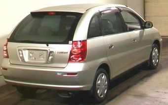 2000 Toyota Nadia