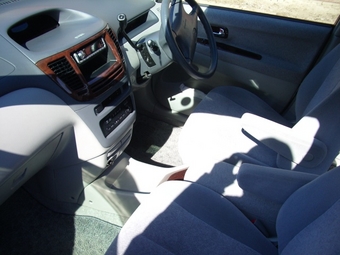 Toyota Nadia