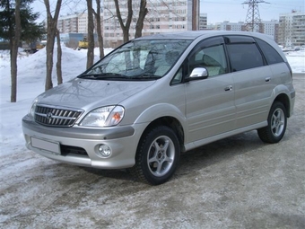 2000 Toyota Nadia