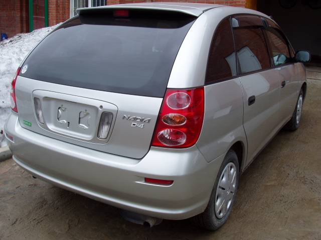 2000 Toyota Nadia
