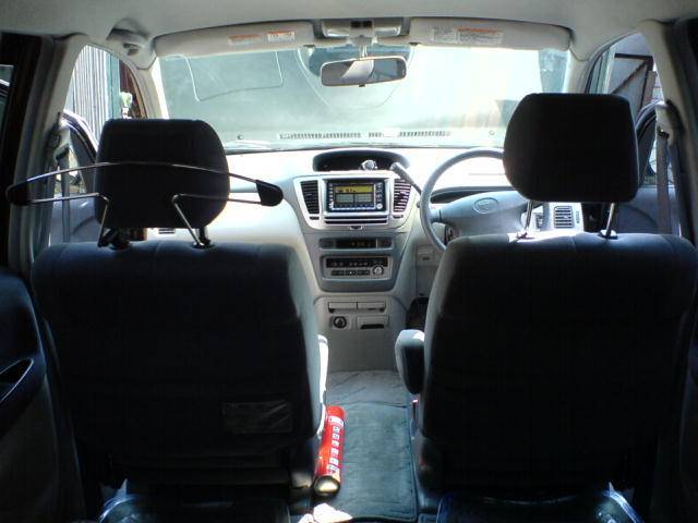 2000 Toyota Nadia