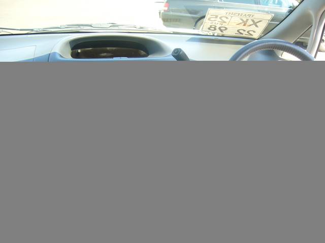 2000 Toyota Nadia