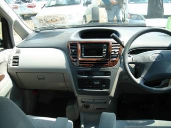 Toyota Nadia