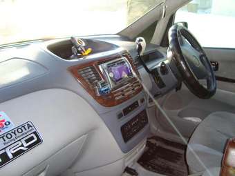 2000 Toyota Nadia