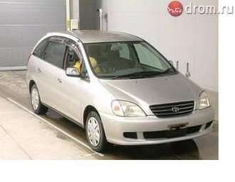 2000 Toyota Nadia