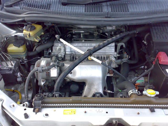 2000 Toyota Nadia
