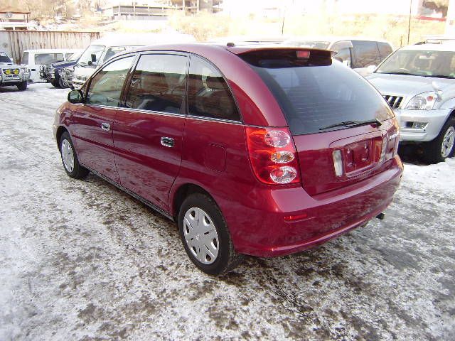 2000 Toyota Nadia