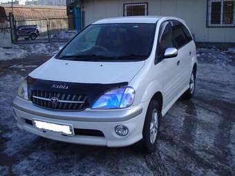 2000 Toyota Nadia