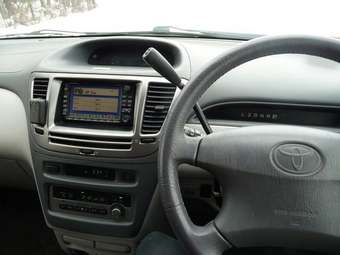 Toyota Nadia