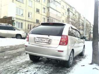 2000 Toyota Nadia