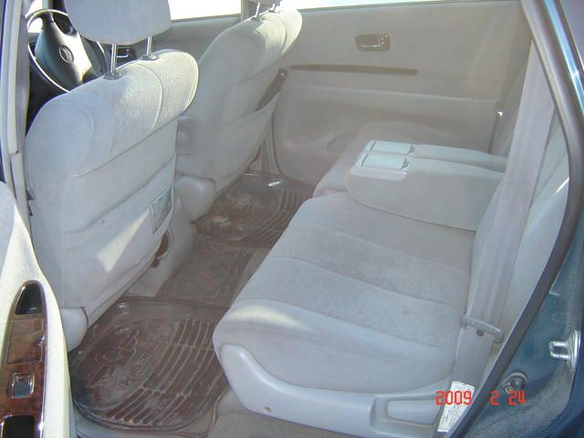 2000 Toyota Nadia