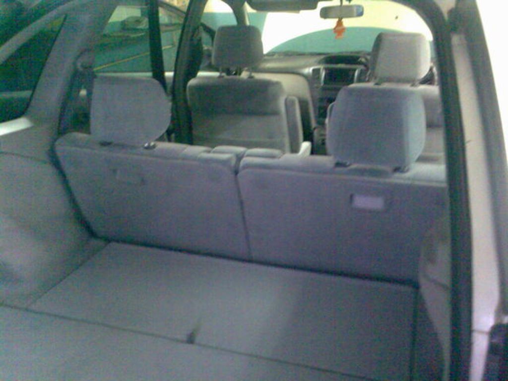 2000 Toyota Nadia