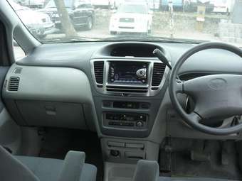 Toyota Nadia