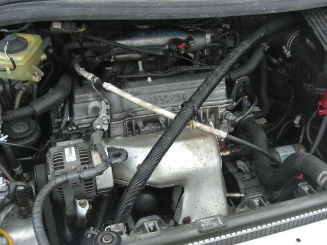 2000 Toyota Nadia