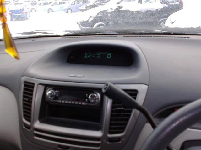 2000 Toyota Nadia
