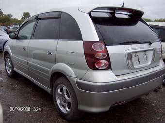 2000 Toyota Nadia